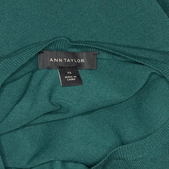 Ann Taylor 3/4 Sleeve Light-Knit Sweater - Picture 5 of 6